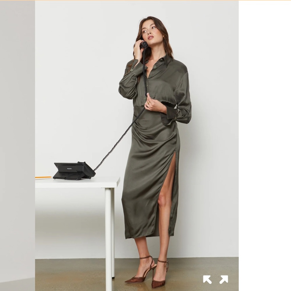 ASTR The Label Elizabello Satin Midi Shirt Dress Black NEW Size Small - Picture 12 of 14